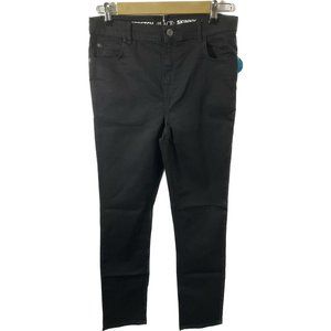 NWT Boys black pants/jeans.. Children’s Place size 16. Stretch skinny jeans!